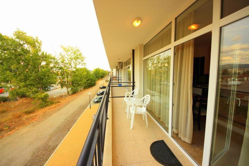 Menada Grand Kamelia Apartments Sunny Beach Quarto foto