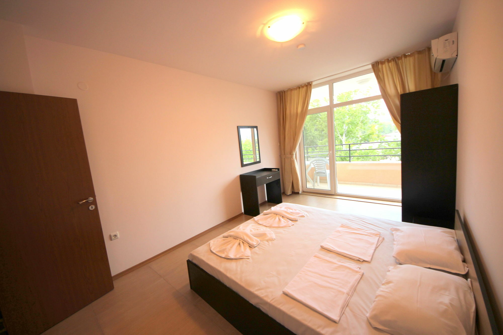 Menada Grand Kamelia Apartments Sunny Beach Exterior foto
