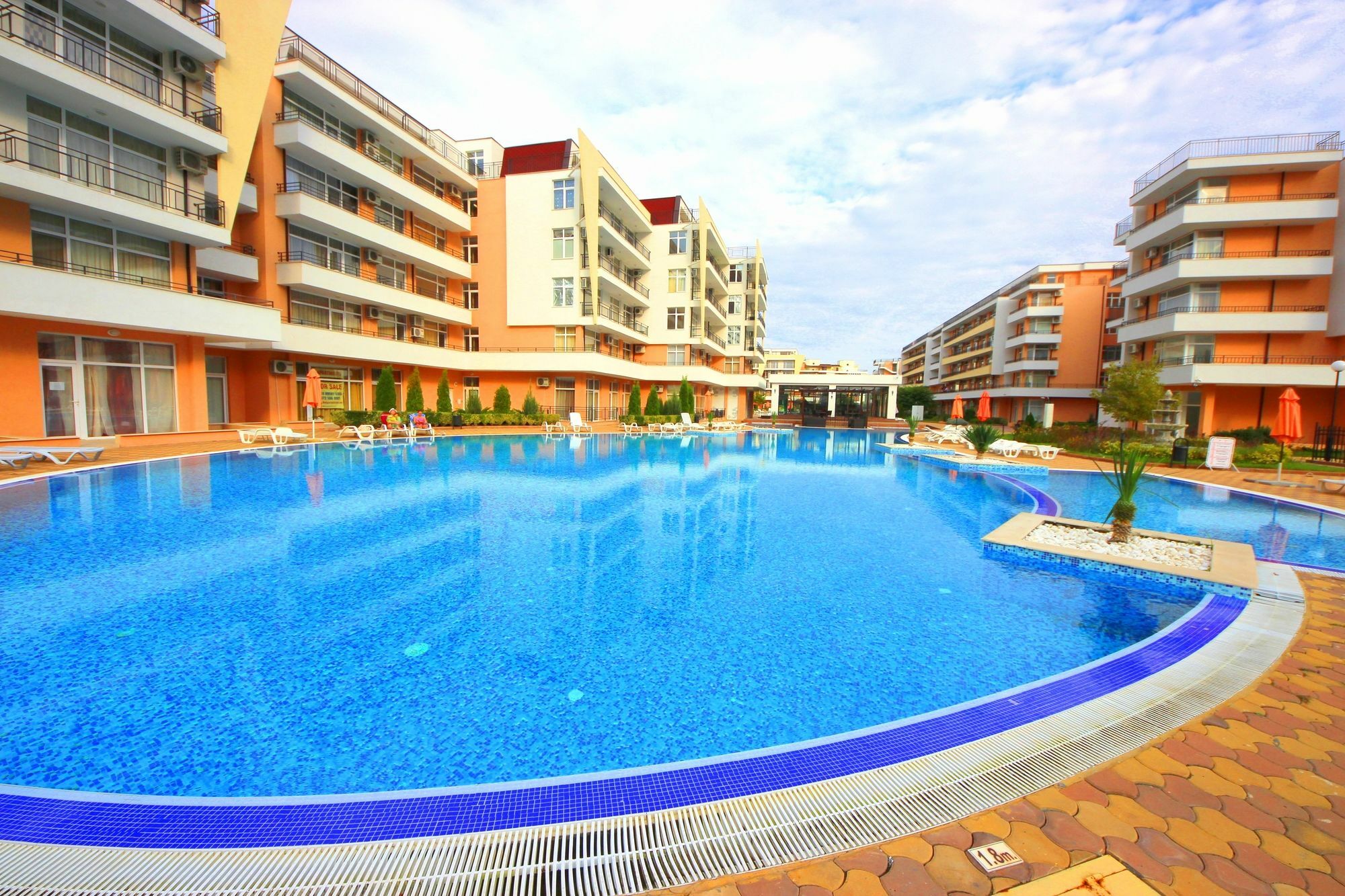 Menada Grand Kamelia Apartments Sunny Beach Exterior foto